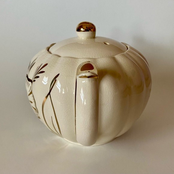 Vintage Gibsons England Teapot Floral Gold Trim Staffordshire Earthenware c1940’ - Picture 3 of 9